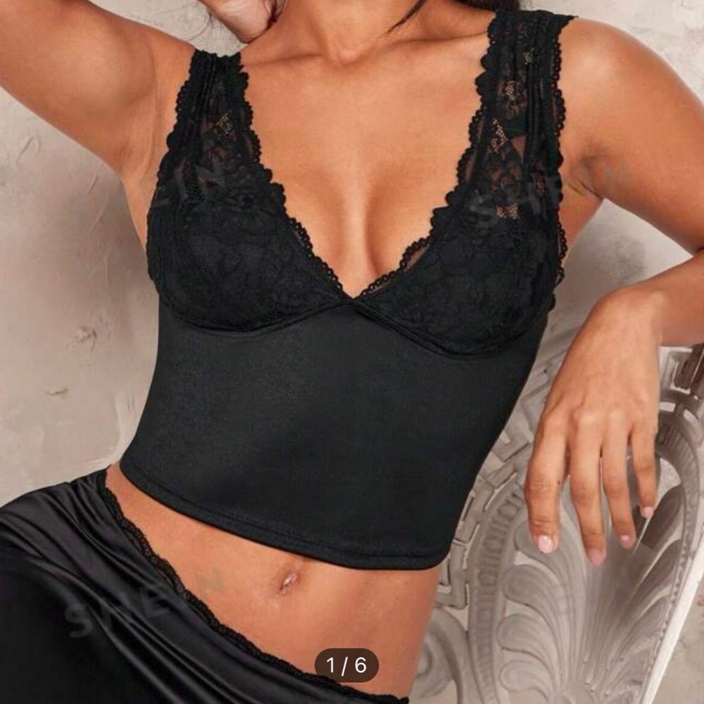 Black lace women’s top
